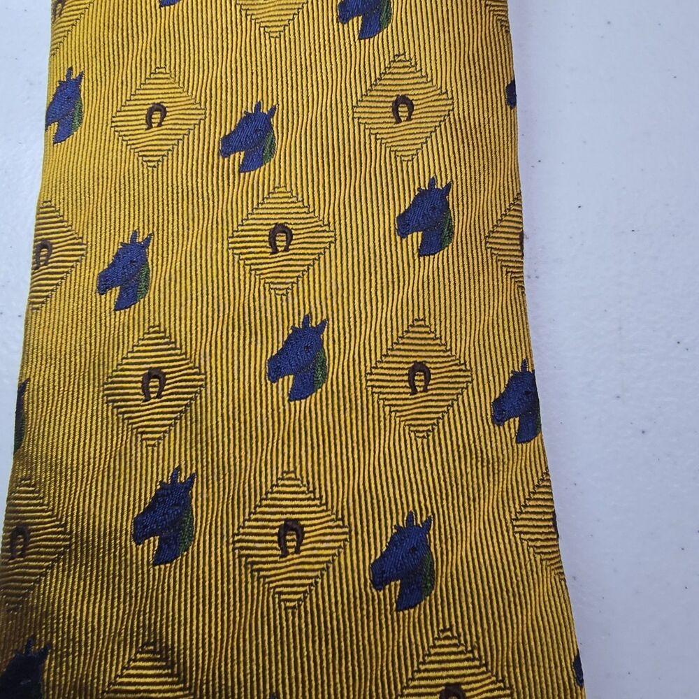 Sir Johnny Mens Neck Tie Gold With Blue Horse  Head Equestrian Horse Shoes